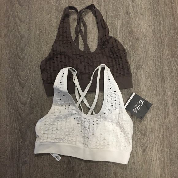 2 Victoria’s Secret Crochet Style Sports Bras - Picture 2 of 4